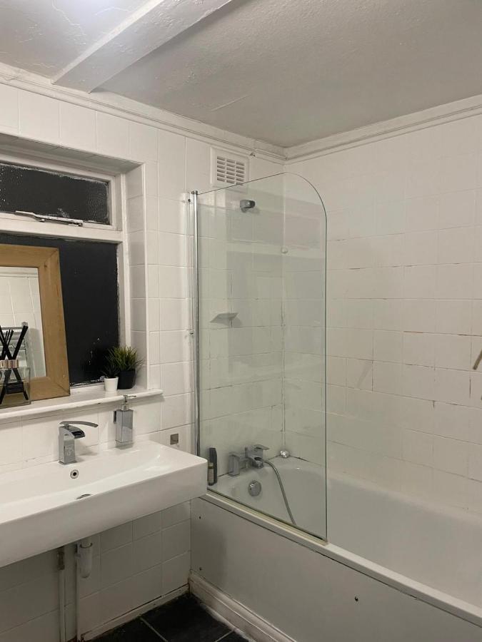Balham, South Spacious 6, 6 Available Privatunterkunft London